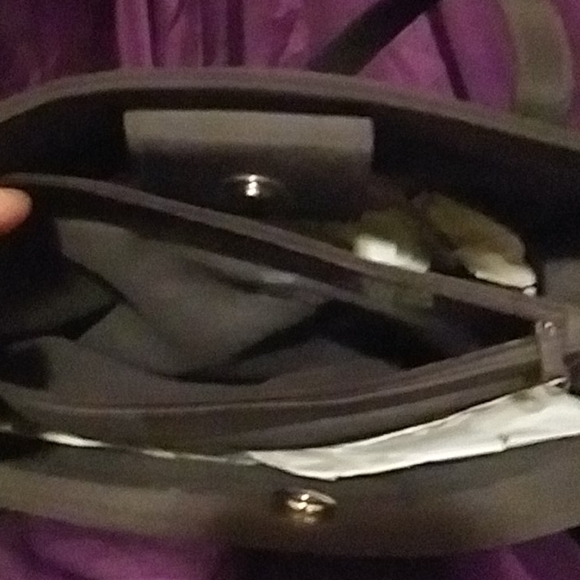 Jaclyn smith genuine leather with man made trim - Picture 8 of 13